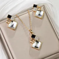 1 Set Simple Style Classic Style Geometric Alloy Diamond Women's Jewelry Set